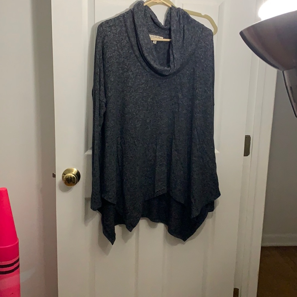 Size M/Lg Express One Eleven cowl neck thin tunic sweater